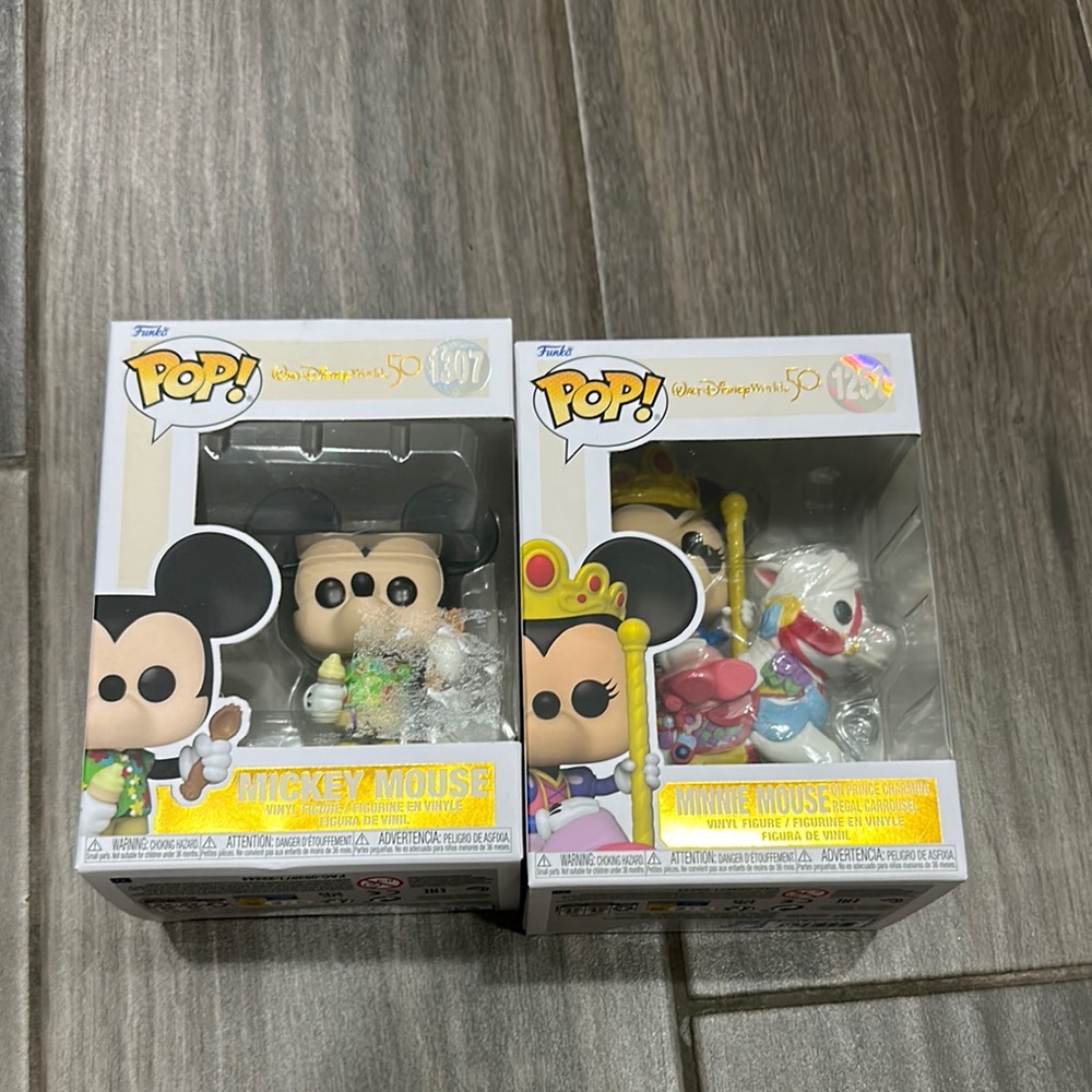 Set  of 2 Funko Mickey Mouse Set 1251 1307 sk48